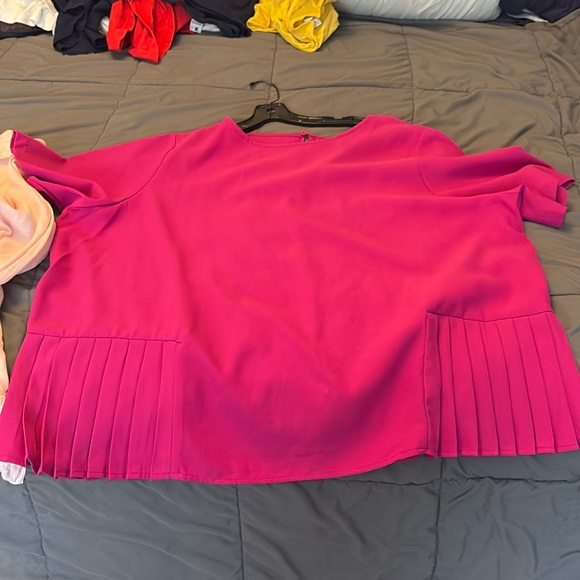 Eloquii Tops - Gorgeous Color Top